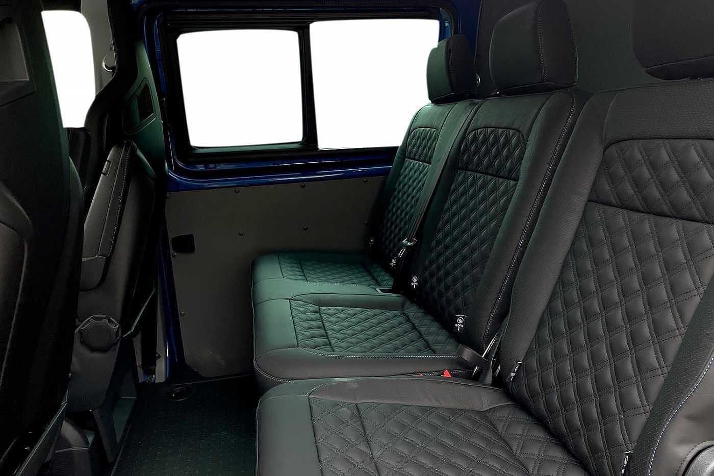 Volkswagen Transporter SWB Kombi Diesel T32 2.0TDI 204ps Highline Kombi, LOTS OF SPEC & URBAN AUTO KIT