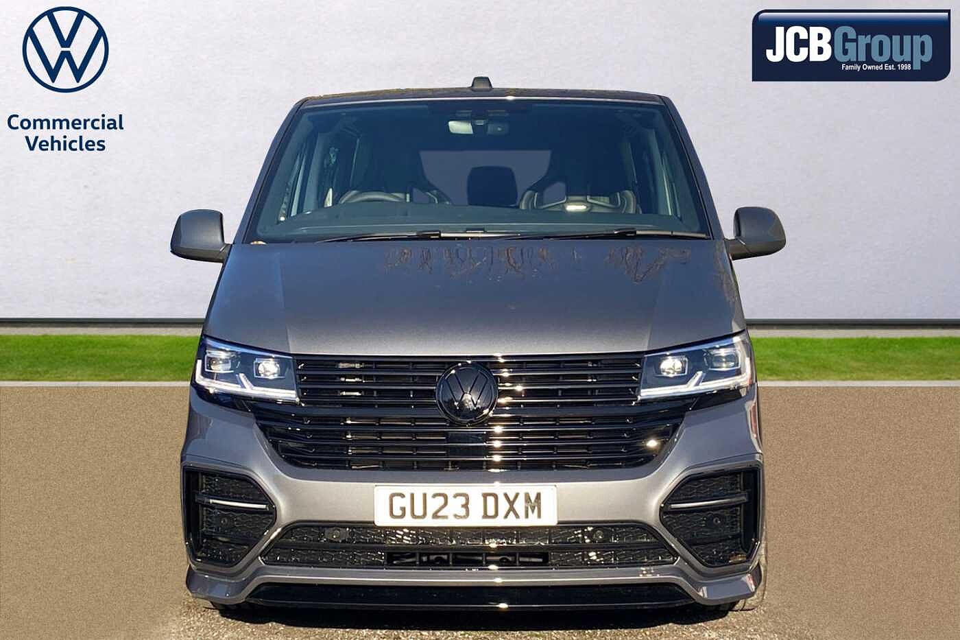 Volkswagen Transporter SWB KOMBI Diesel T32 2.0TDI 204ps Highline Kombi, DSG, LOTS OF SPEC & URBAN AUTO KIT