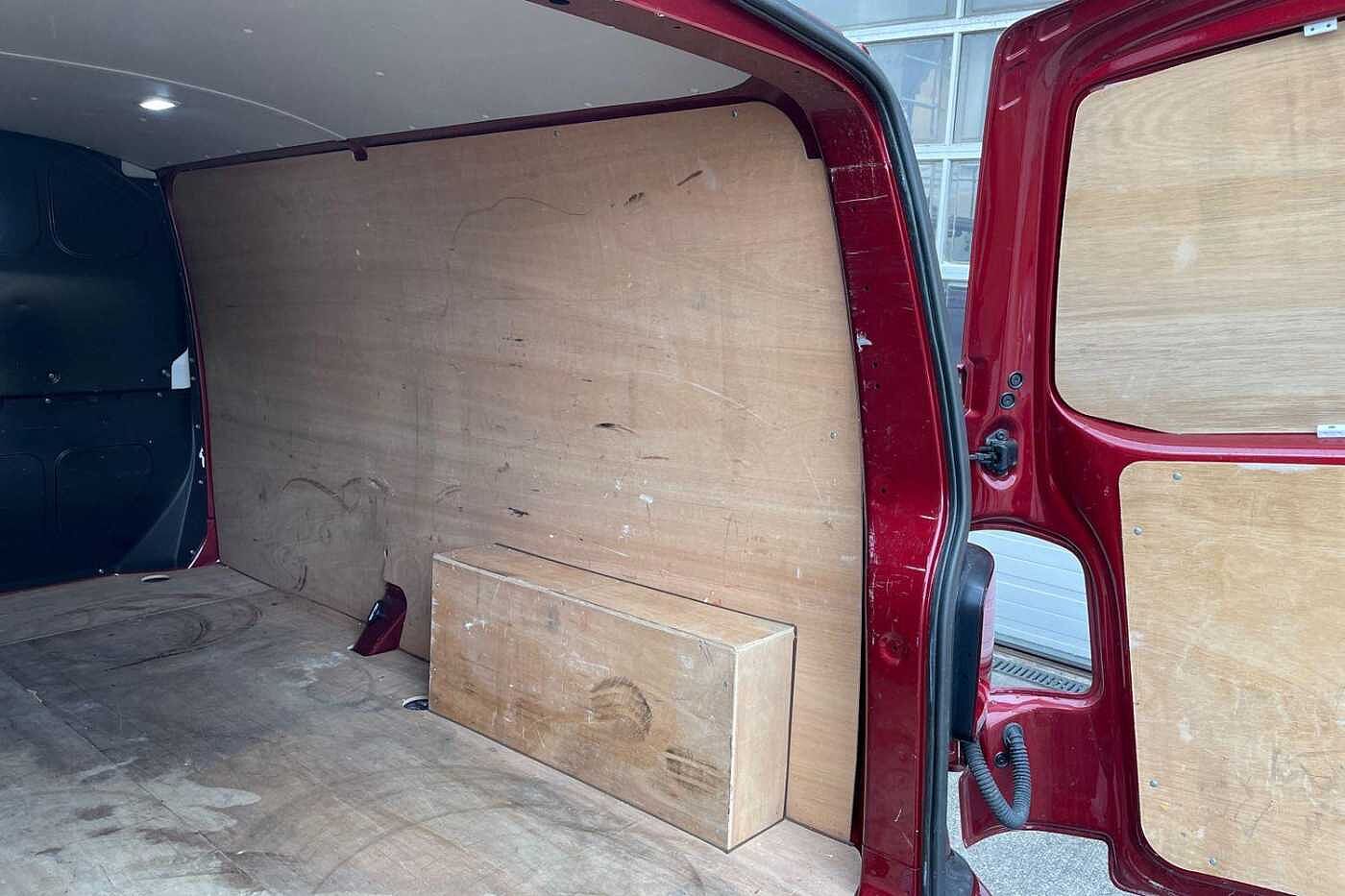 Volkswagen Transporter T30 Highline LWB 150ps