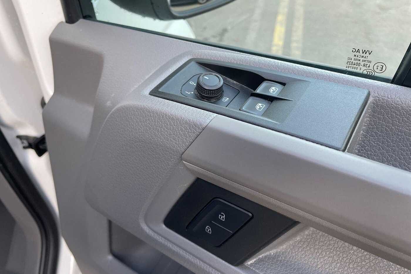 Volkswagen Crafter CR35 LWB FWD 2.0 TDI 140PS Trendline High Roof Van