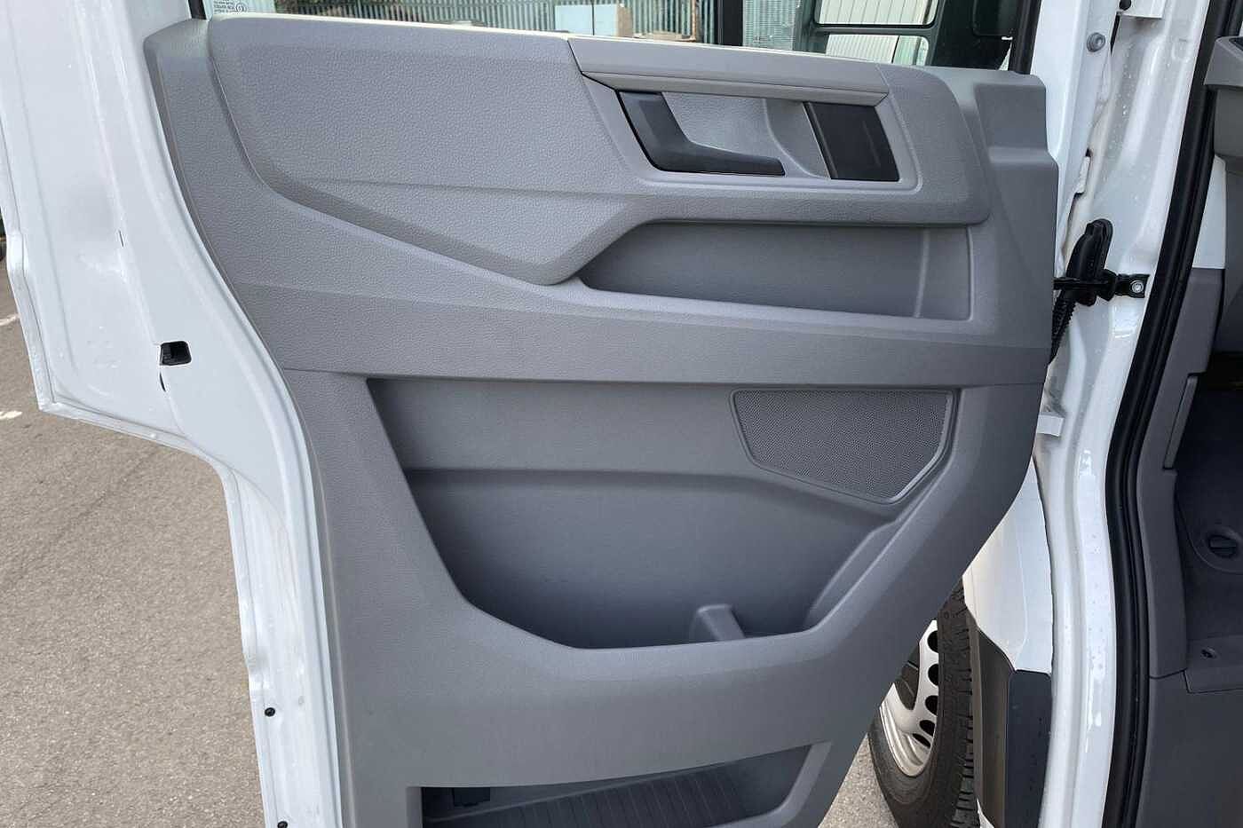 Volkswagen Crafter CR35 LWB FWD 2.0 TDI 140PS Trendline High Roof Van