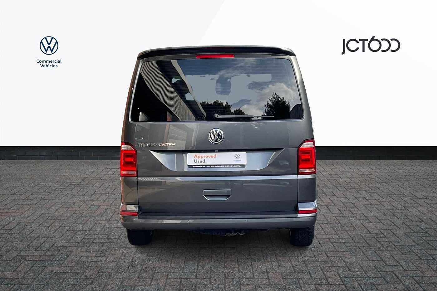 Volkswagen Transporter T32 SWB 2.0 BiTDI BMT 204 M/Roof Highline Kombi Van DSG