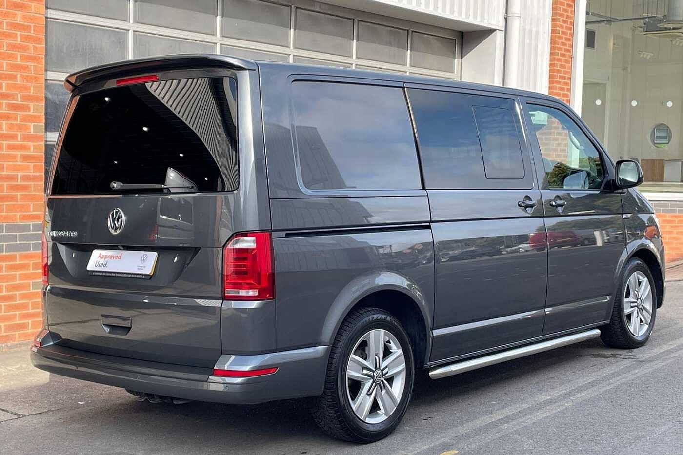 Volkswagen Transporter T32 SWB 2.0 BiTDI BMT 204 M/Roof Highline Kombi Van DSG