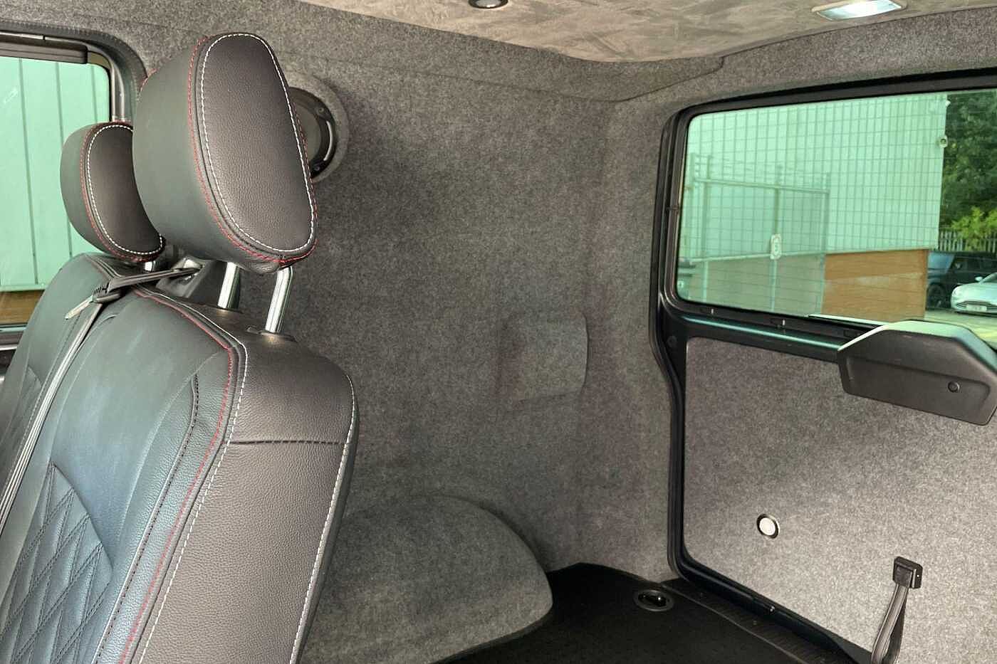 Volkswagen Transporter T32 SWB 2.0 BiTDI BMT 204 M/Roof Highline Kombi Van DSG