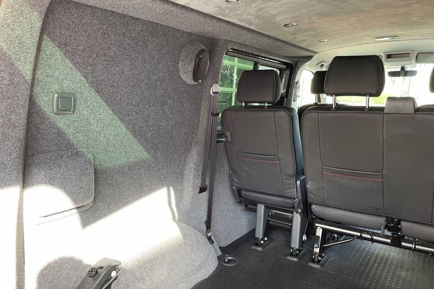 Volkswagen Transporter T32 SWB 2.0 BiTDI BMT 204 M/Roof Highline Kombi Van DSG