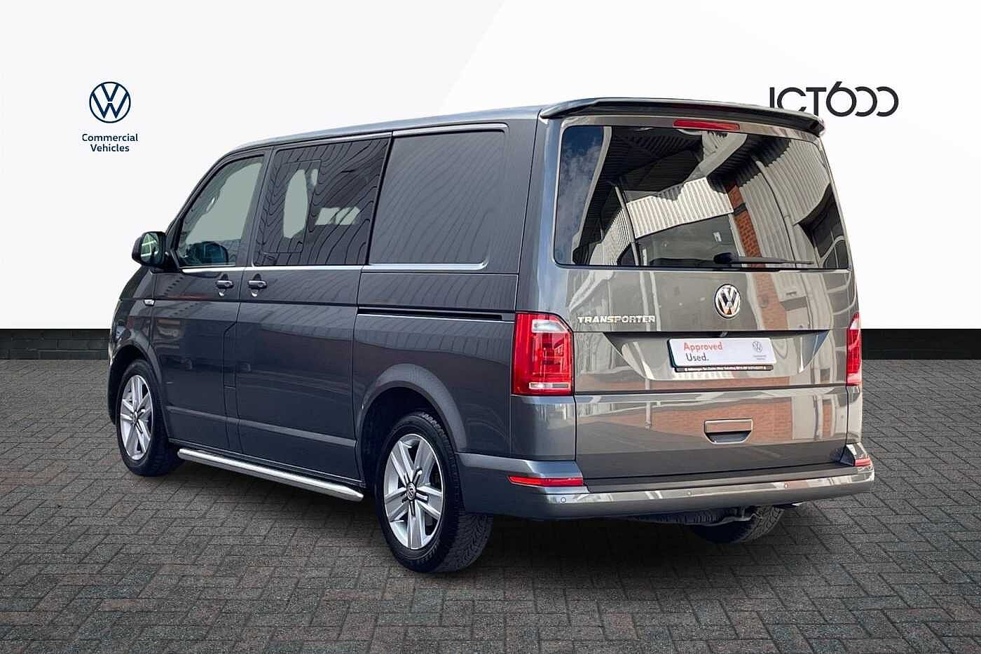 Volkswagen Transporter T32 SWB 2.0 BiTDI BMT 204 M/Roof Highline Kombi Van DSG