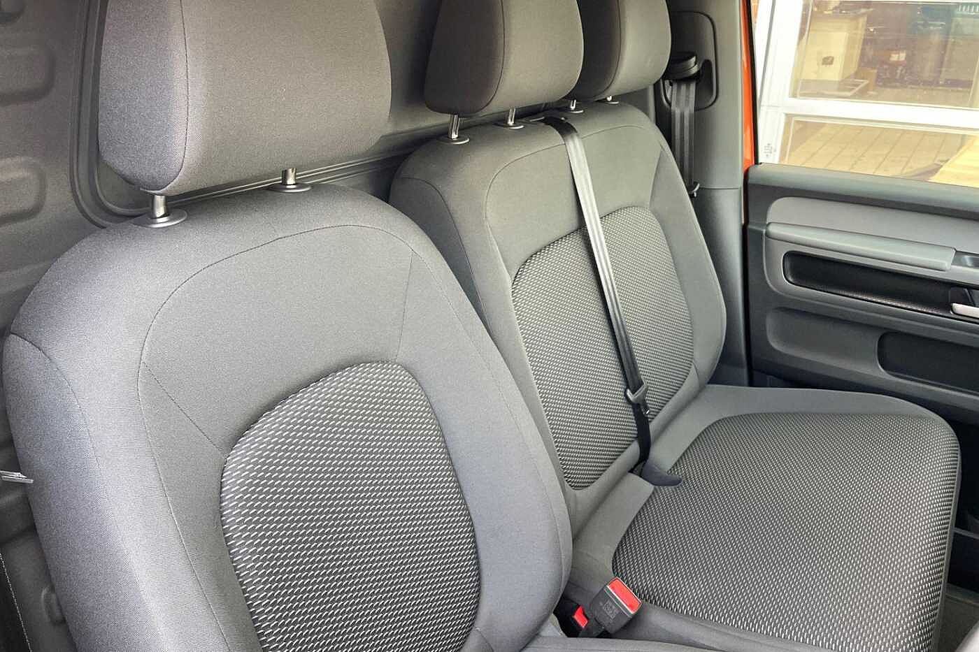 Volkswagen Id.Buzz CARGO 150kW Commerce Plus 77kWh Auto