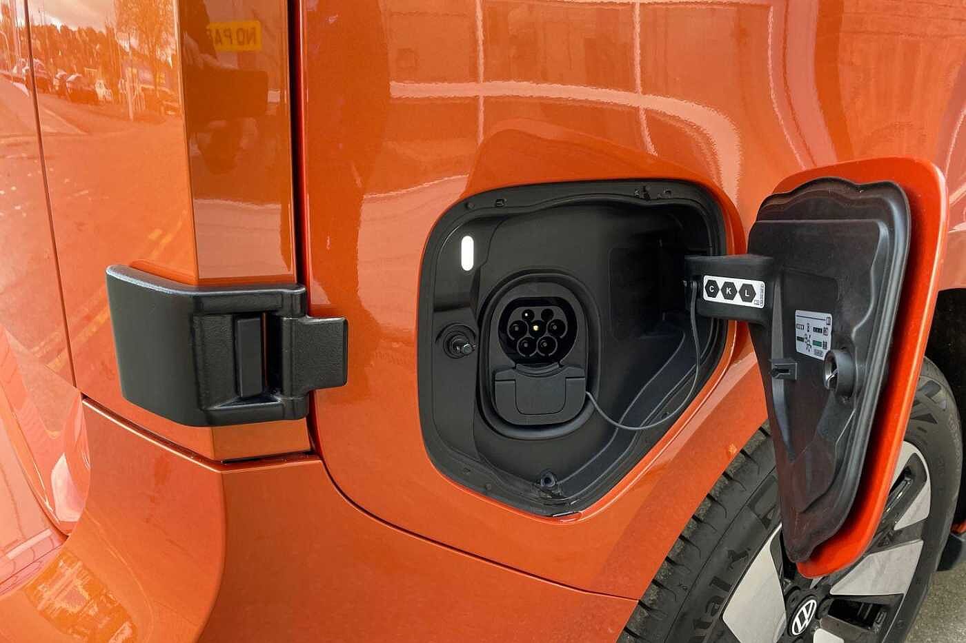 Volkswagen Id.Buzz CARGO 150kW Commerce Plus 77kWh Auto