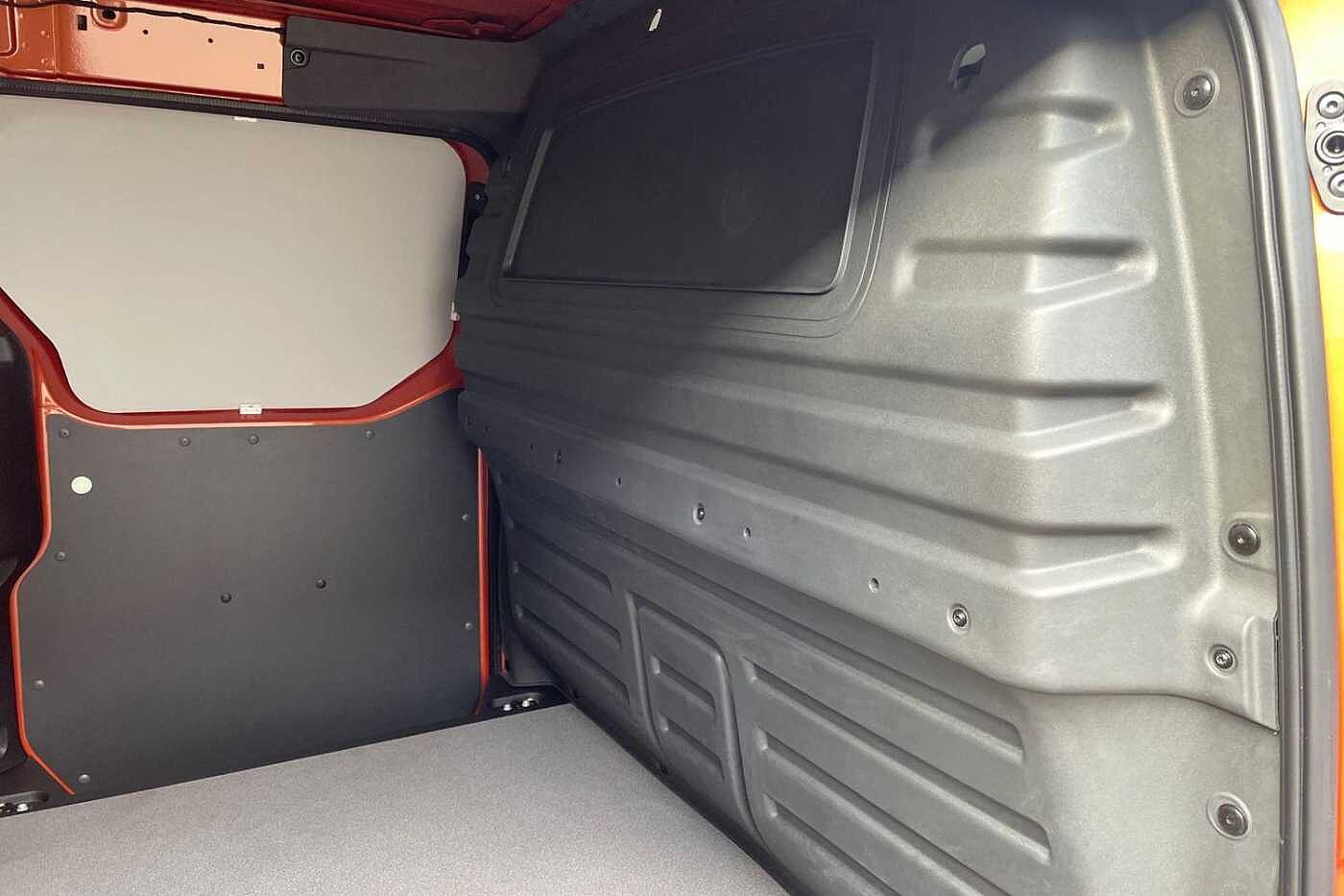Volkswagen Id.Buzz CARGO 150kW Commerce Plus 77kWh Auto