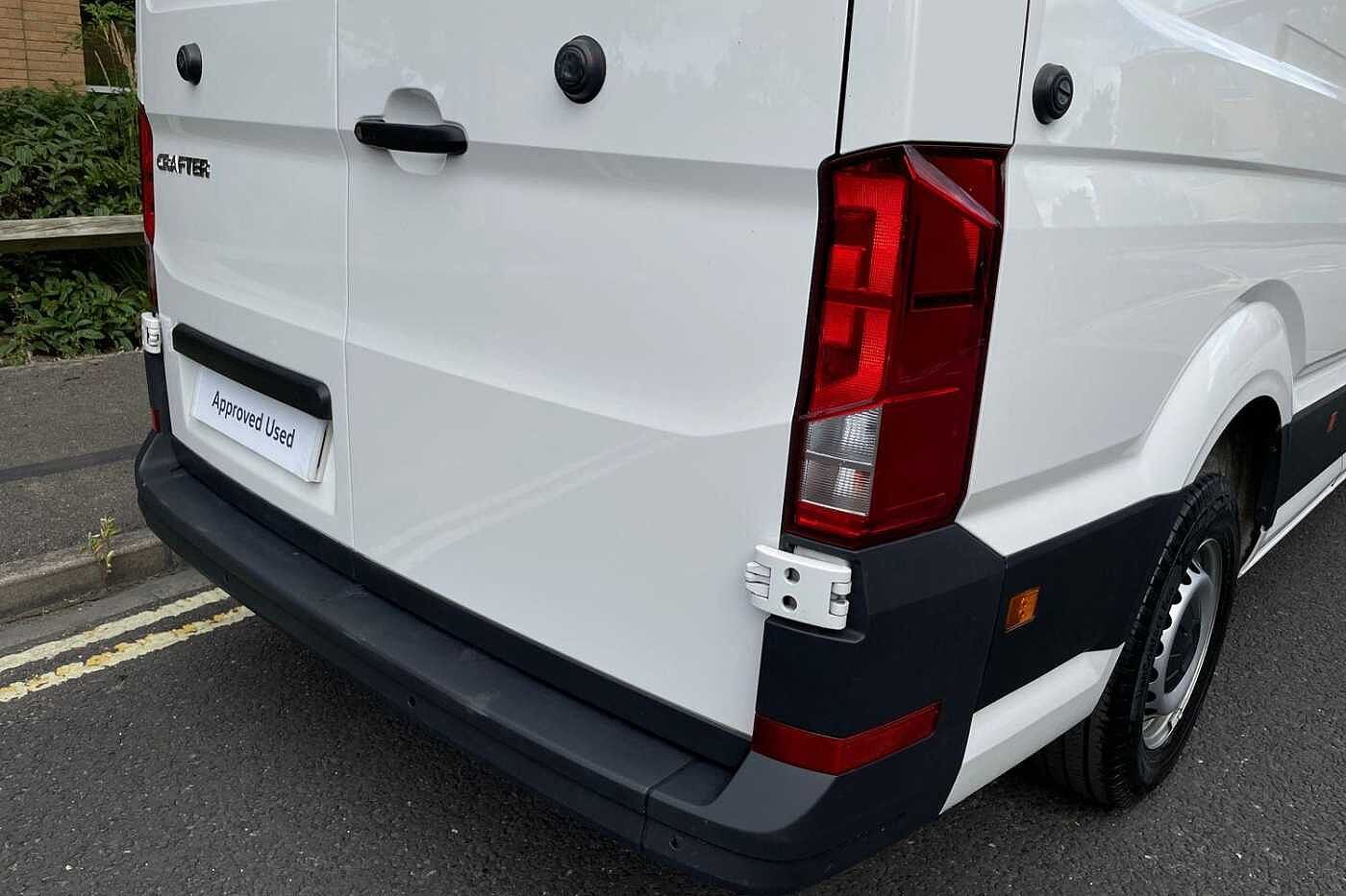 Volkswagen Crafter CR35 MWB FWD 2.0 TDI 140PS Trendline High Roof Van