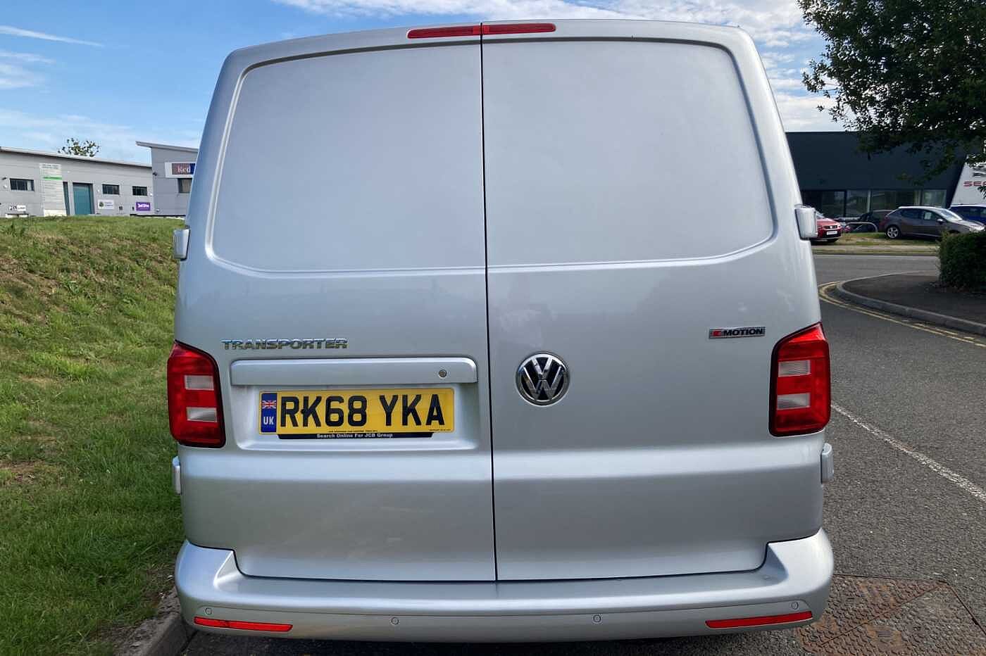 Volkswagen Transporter PV 2.0BiTDI 204 T32 HLine BMT SWB 4M