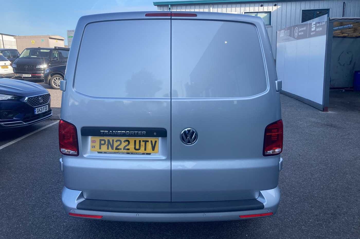 Volkswagen Transporter 2.0TDI 110ps T28 Highline BMT SWB PV