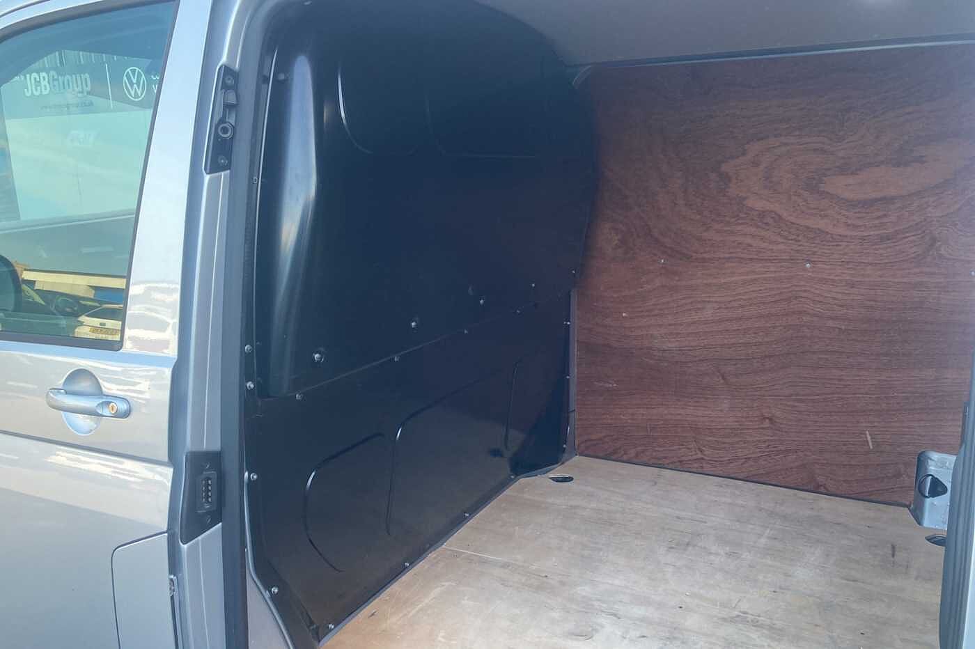 Volkswagen Transporter 2.0TDI 110ps T28 Highline BMT SWB PV