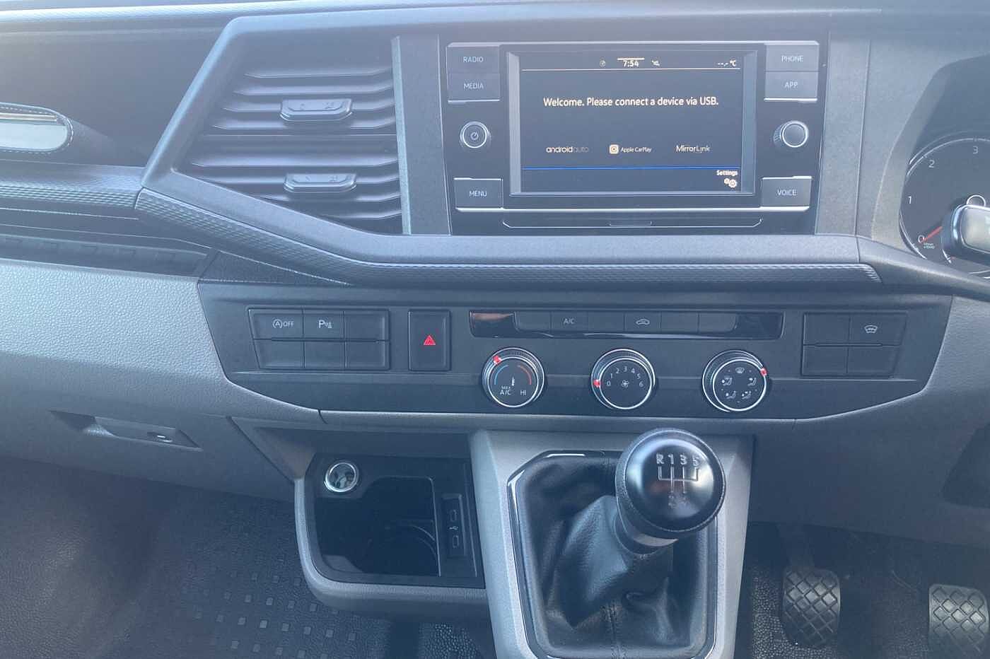 Volkswagen Transporter 2.0TDI 110ps T28 Highline BMT SWB PV