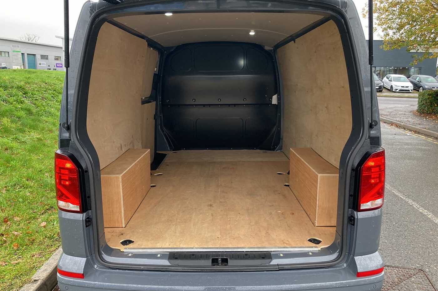 Volkswagen Transporter 2.0TDI 150ps(Eu6d) T30 Highline LWB