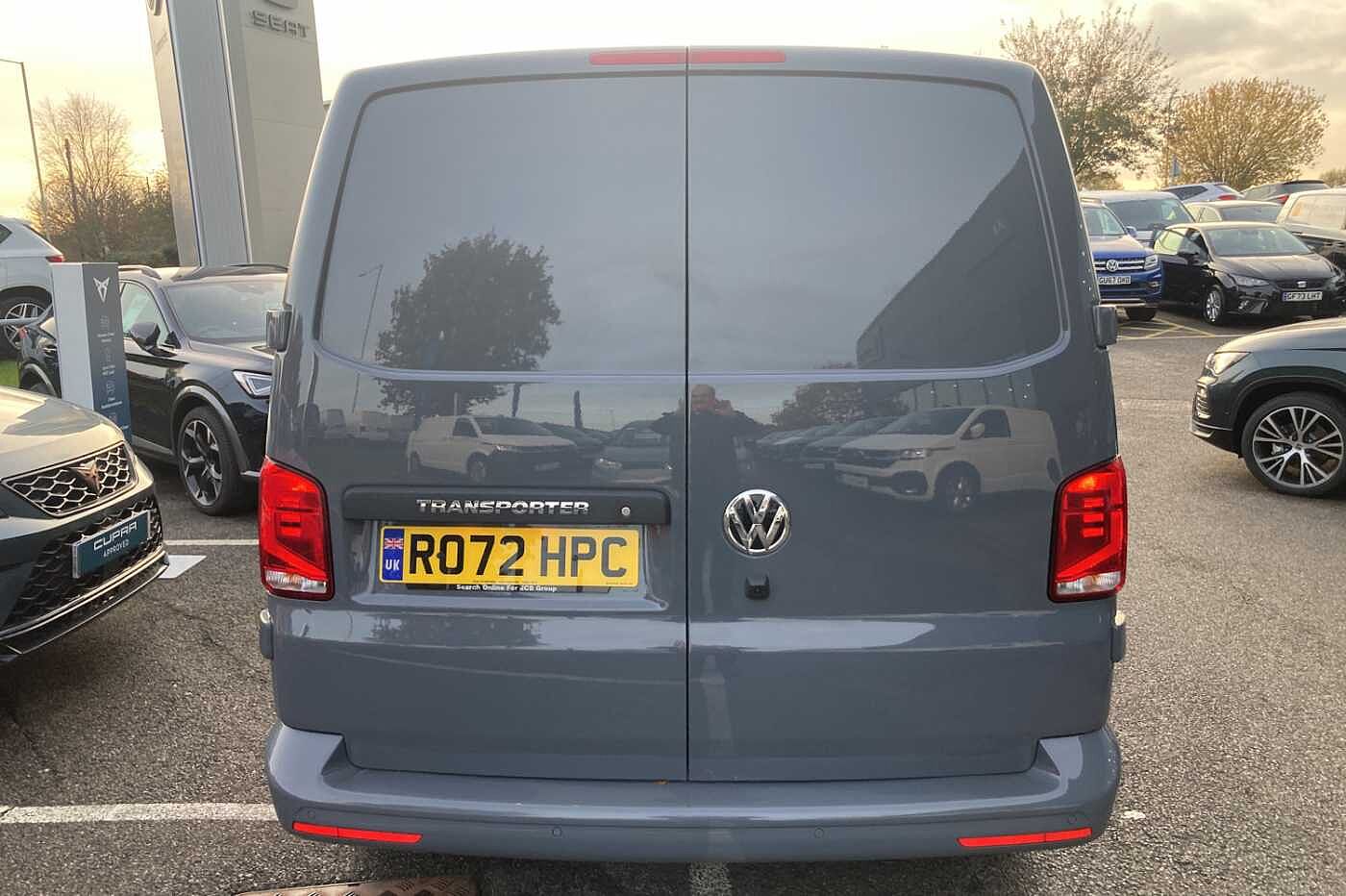 Volkswagen Transporter 2.0TDI 102ps T28 Highline BMT SWB PV