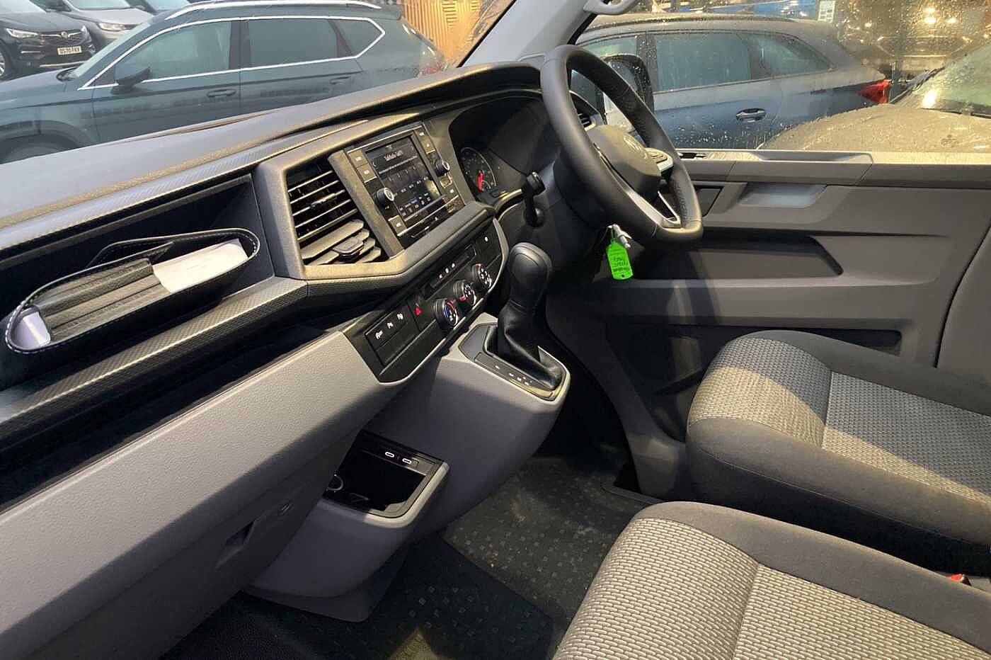 Volkswagen Transporter Kombi 2.0TDI 150 T30 High BMT SWB DSG