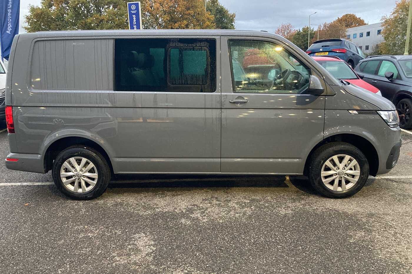 Volkswagen Transporter Kombi 2.0TDI 150 T30 High BMT SWB DSG
