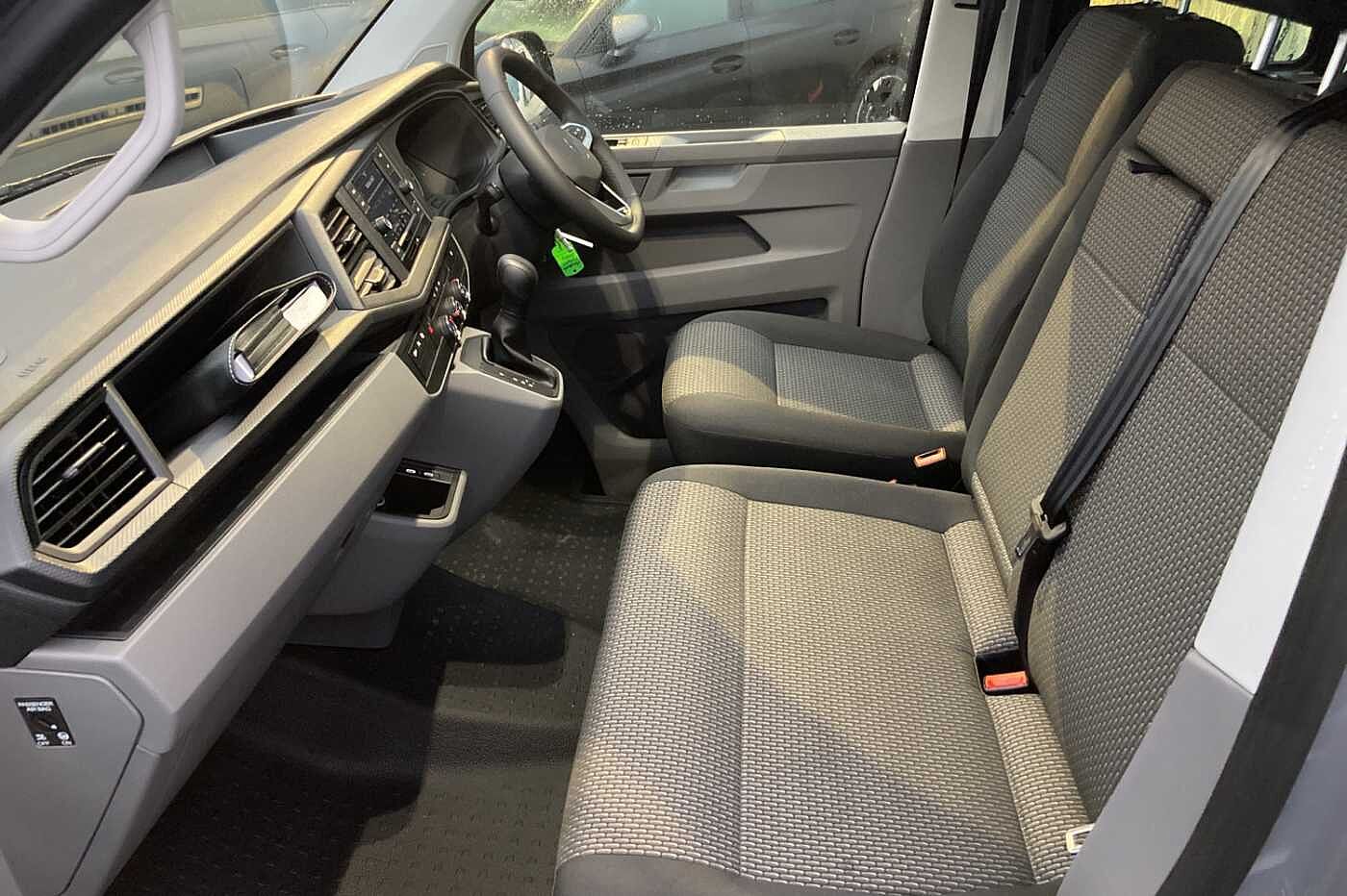 Volkswagen Transporter Kombi 2.0TDI 150 T30 High BMT SWB DSG
