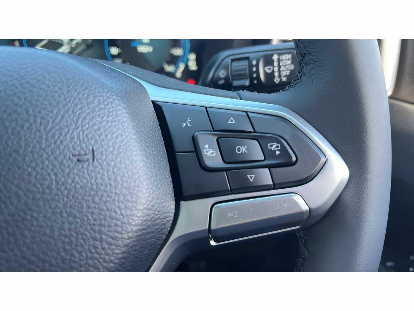 Volkswagen Amarok Diesel D/Cab Pick Up Style 2.0 TDI 205 4MOTION Auto
