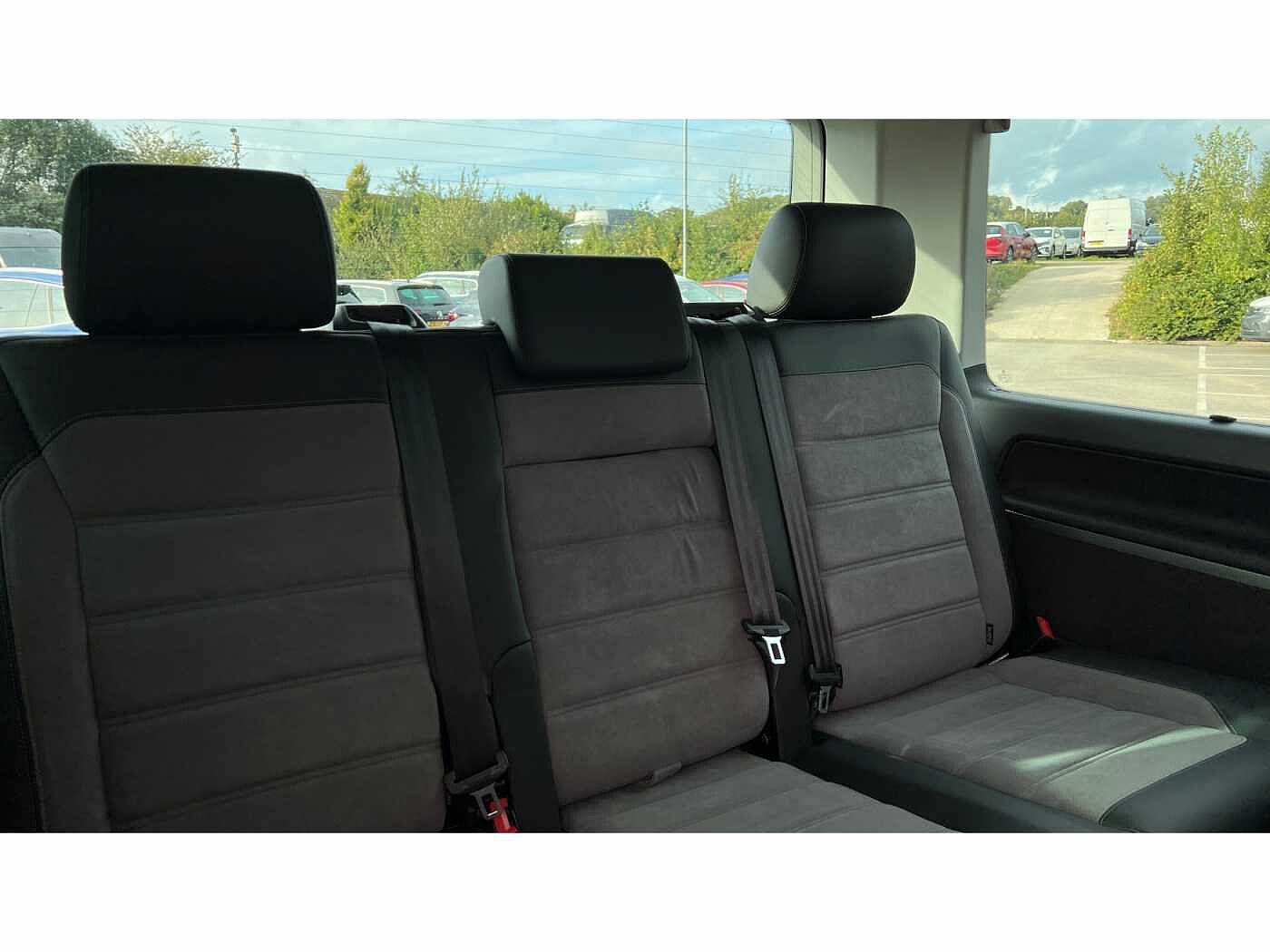 Volkswagen Caravelle 2.0TDI (204PS)(Eu6d) BMT SWB 7 seats DSG