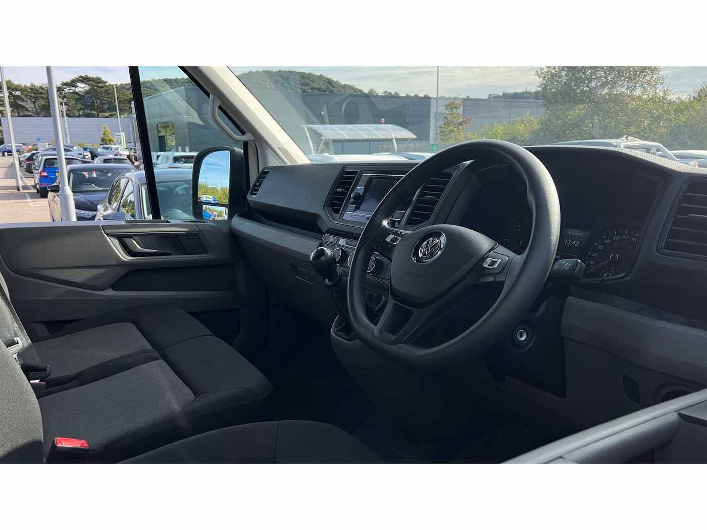 Volkswagen Crafter 2.0TDI (140PS) RWD CR35 LWB Trendline PV