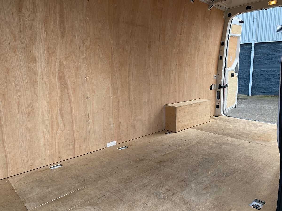 Volkswagen Crafter Cr35 Lwb Diesel Fwd 2.0 TDI 102Ps Startline High Roof Van