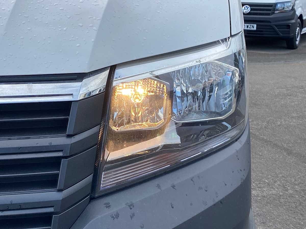 Volkswagen Crafter Cr35 Lwb Diesel Fwd 2.0 TDI 102Ps Startline High Roof Van