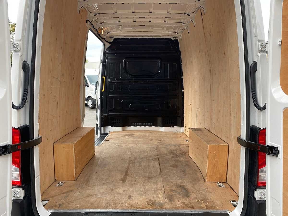 Volkswagen Crafter Cr35 Mwb Diesel Fwd 2.0 TDI 102Ps Startline High Roof Van