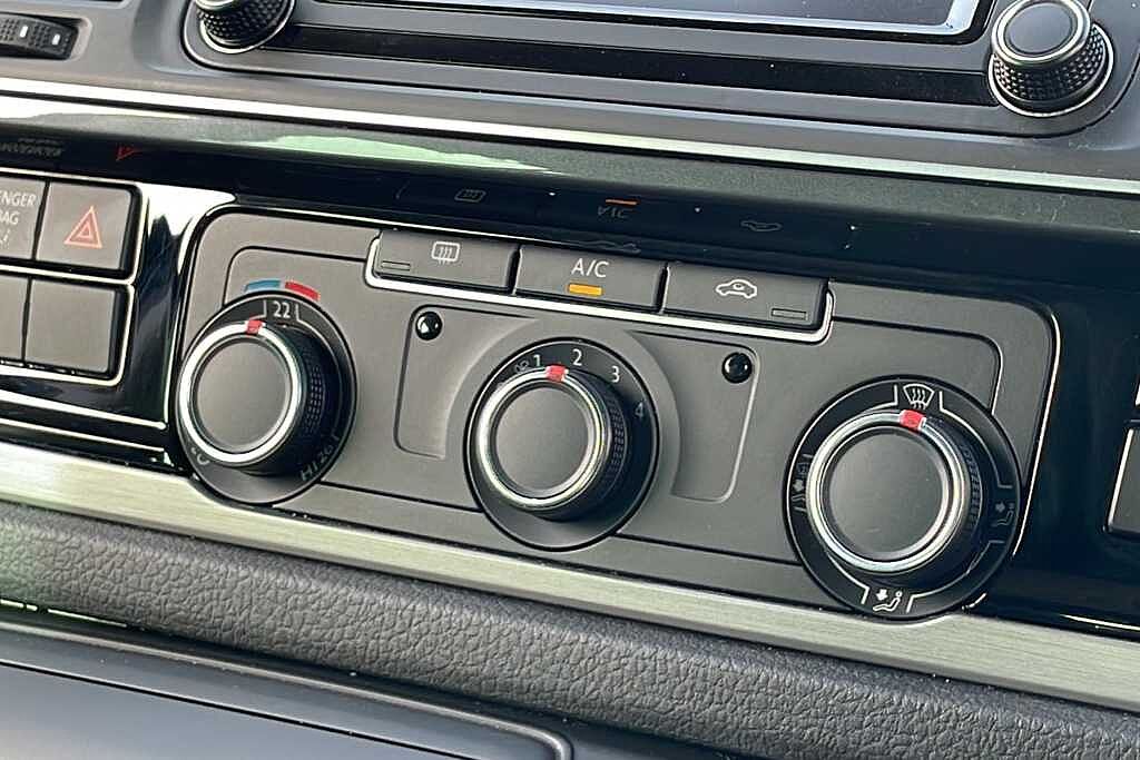 Volkswagen Transporter 2.0 TDI BMT 150 Highline Kombi Van DSG