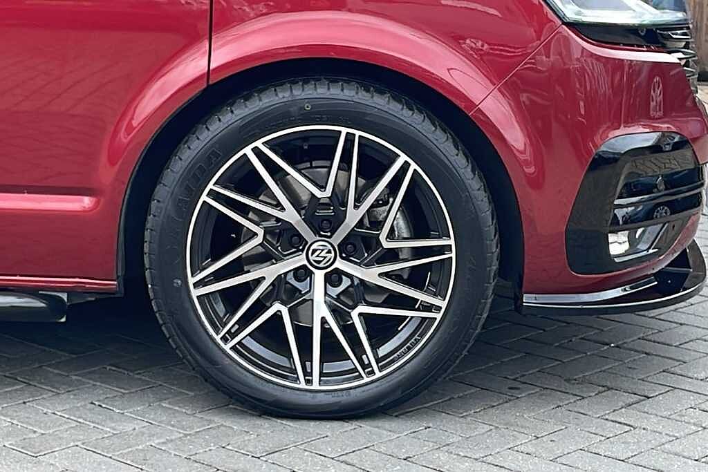 Volkswagen Transporter 2.0 BiTDI 204 Highline Kombi Van 4MOTION DSG