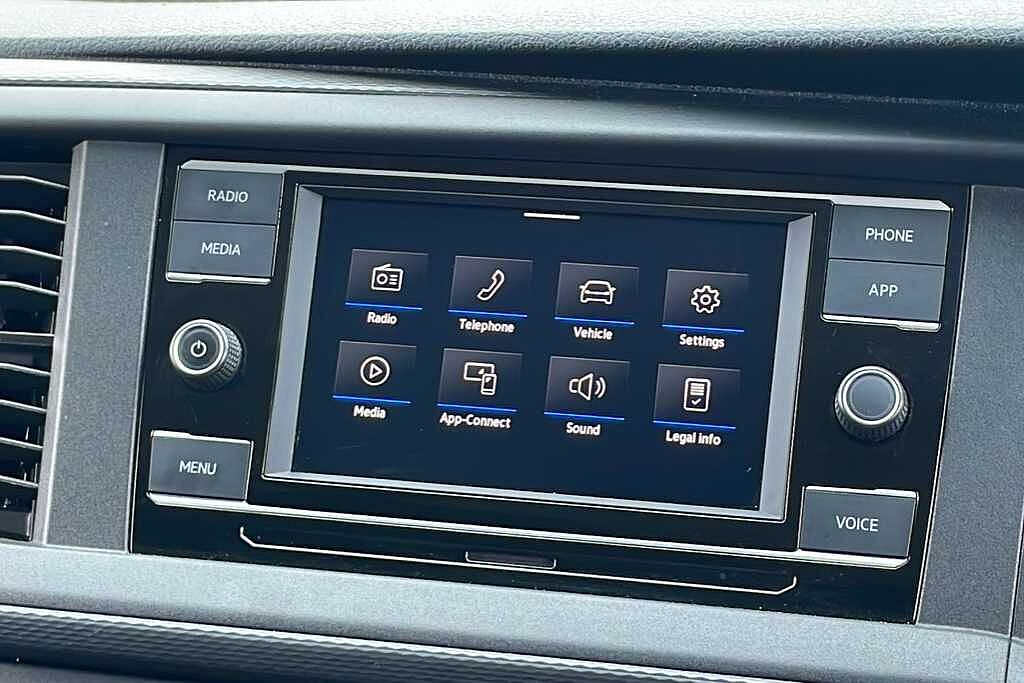 Volkswagen Transporter 2.0 BiTDI 204 Highline Kombi Van 4MOTION DSG