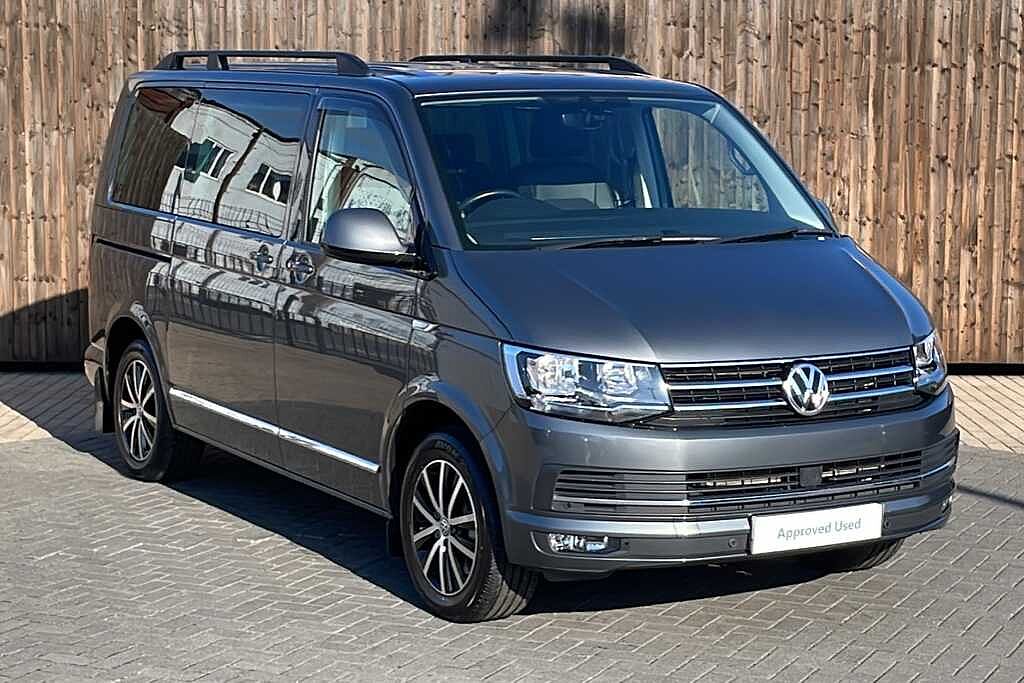 Volkswagen Caravelle 2.0 TDI BlueMotion Tech 199 Executive 5dr DSG