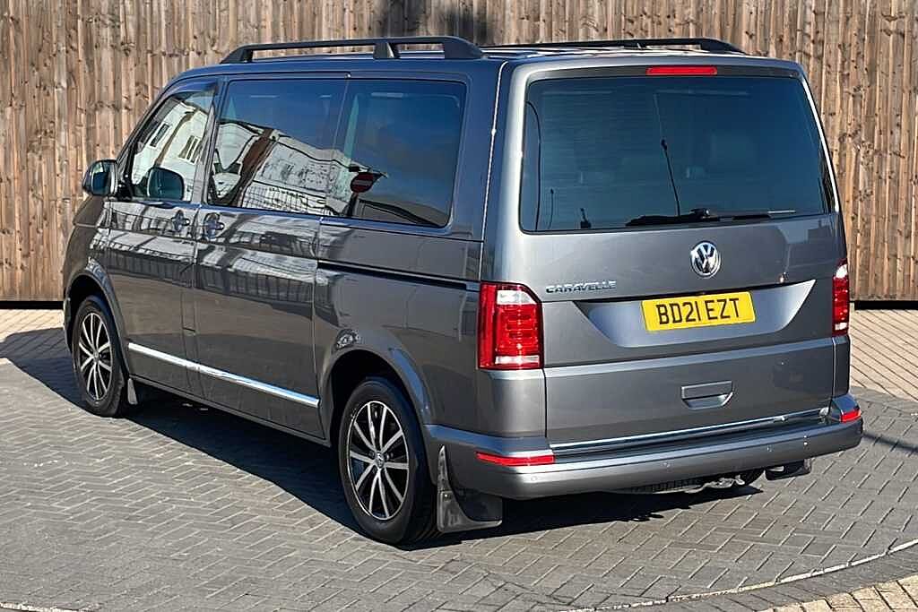 Volkswagen Caravelle 2.0 TDI BlueMotion Tech 199 Executive 5dr DSG
