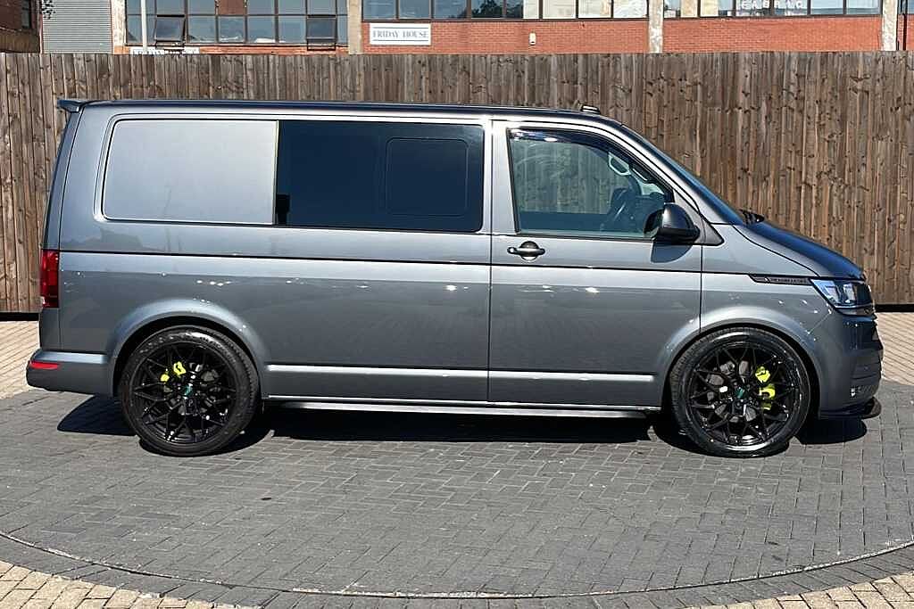 Volkswagen Transporter 2.0 BiTDI 199 Highline Kombi Van DSG