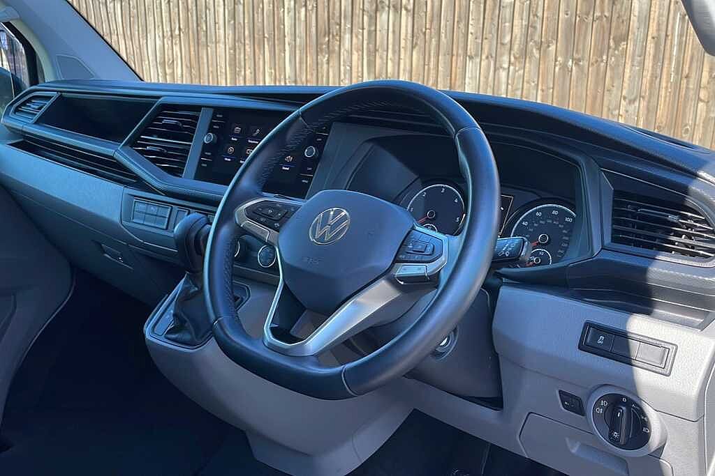Volkswagen Transporter 2.0 BiTDI 199 Highline Kombi Van DSG