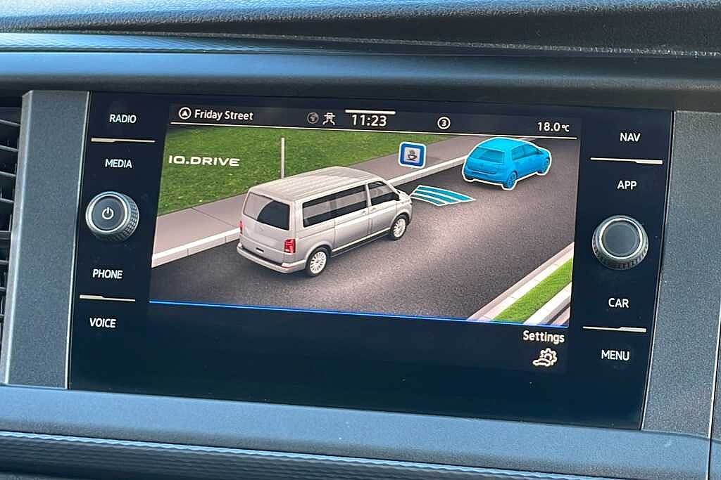 Volkswagen Transporter 2.0 BiTDI 199 Highline Kombi Van DSG