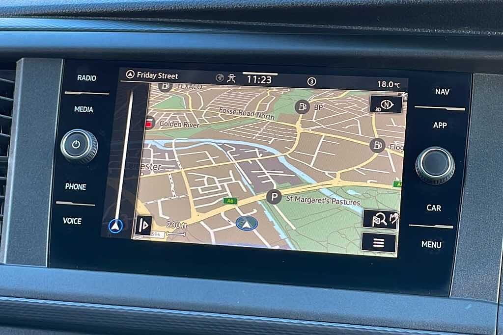 Volkswagen Transporter 2.0 BiTDI 199 Highline Kombi Van DSG