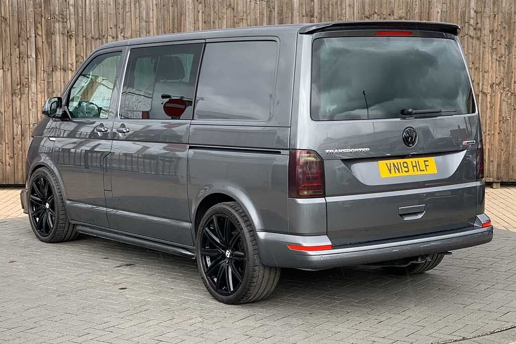 Volkswagen Transporter 2.0 BiTDI BMT 204 Highline Kombi Van 4MOTION DSG
