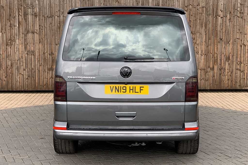 Volkswagen Transporter 2.0 BiTDI BMT 204 Highline Kombi Van 4MOTION DSG