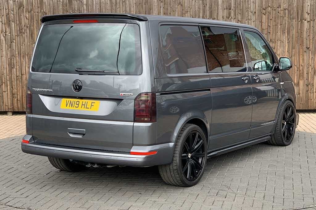 Volkswagen Transporter 2.0 BiTDI BMT 204 Highline Kombi Van 4MOTION DSG