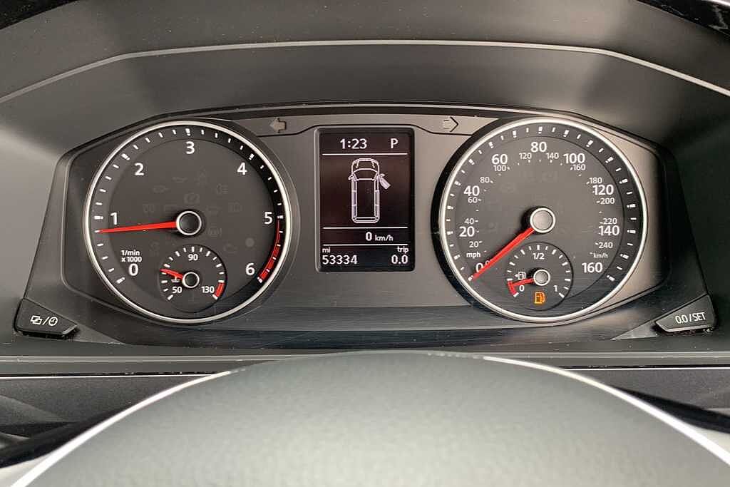 Volkswagen Transporter 2.0 BiTDI BMT 204 Highline Kombi Van 4MOTION DSG