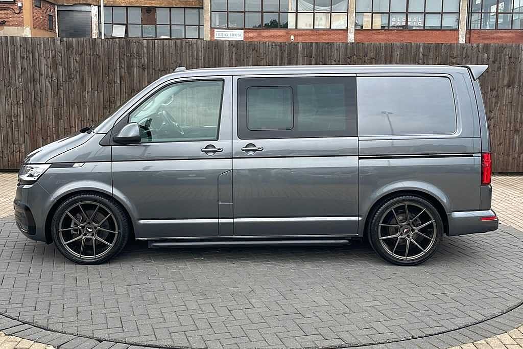 Volkswagen Transporter 2.0 BiTDI 199 Highline Kombi Van DSG