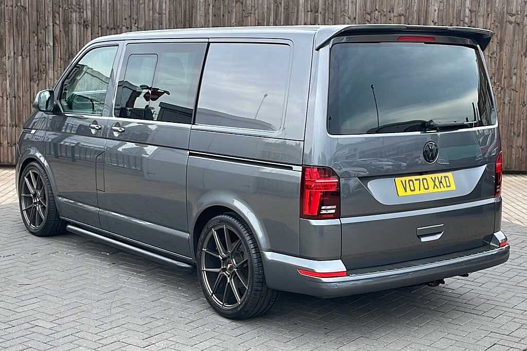 Volkswagen Transporter 2.0 BiTDI 199 Highline Kombi Van DSG