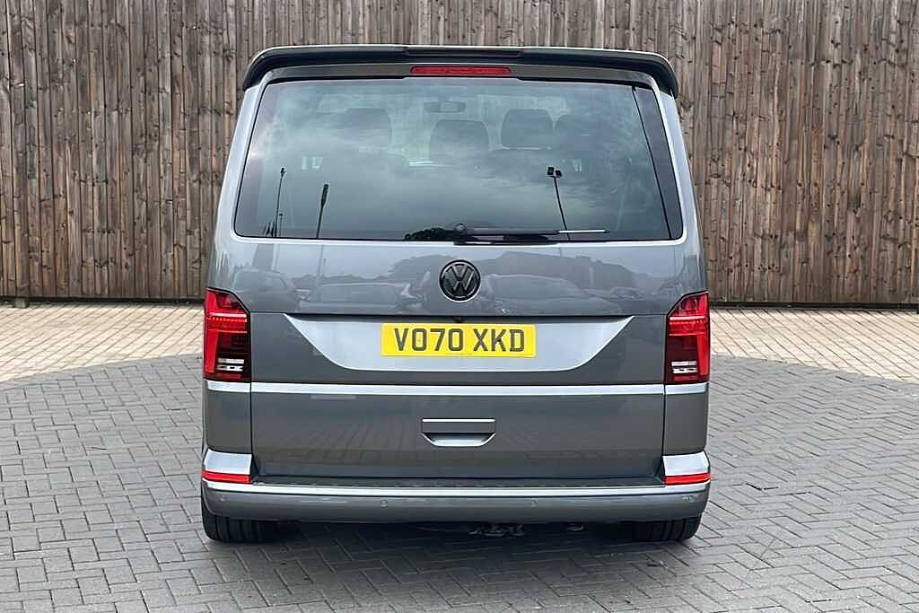 Volkswagen Transporter 2.0 BiTDI 199 Highline Kombi Van DSG
