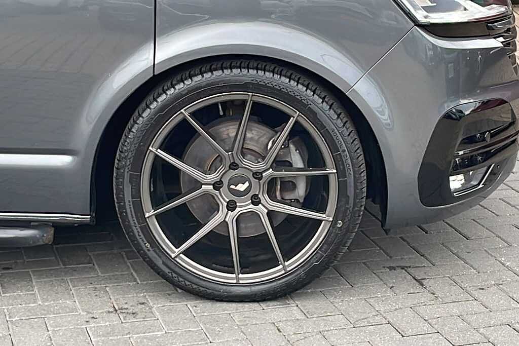 Volkswagen Transporter 2.0 BiTDI 199 Highline Kombi Van DSG