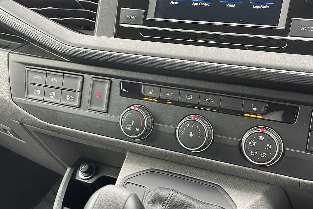 Volkswagen Transporter 2.0 BiTDI 199 Highline Kombi Van DSG