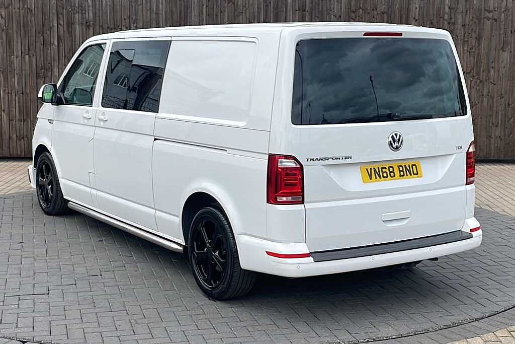 Volkswagen Transporter 2.0 TDI BMT 150 Startline Window Van DSG