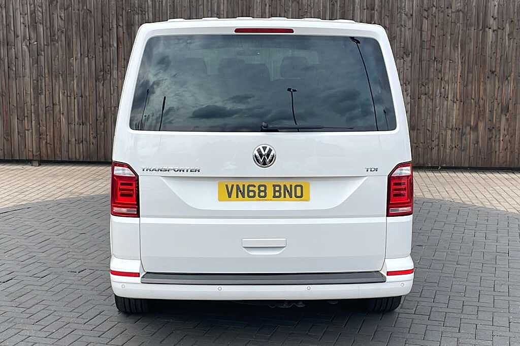 Volkswagen Transporter 2.0 TDI BMT 150 Startline Window Van DSG