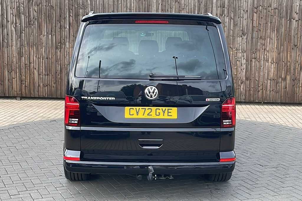 Volkswagen Transporter 2.0 BiTDI 204 Highline Kombi Van 4MOTION DSG